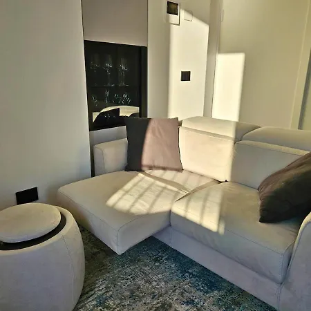 Casa Cremia, Luxury - Pool With View アパート Cremia